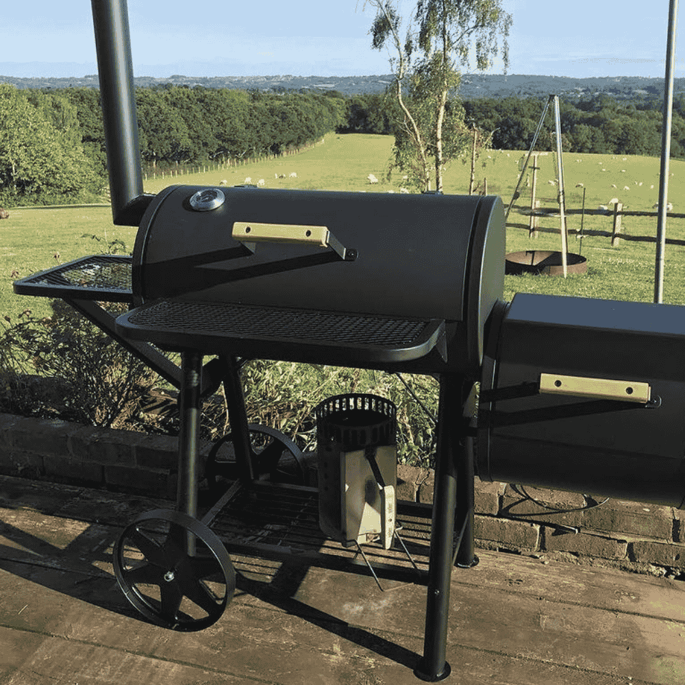 Barrel BBQ with Smoker